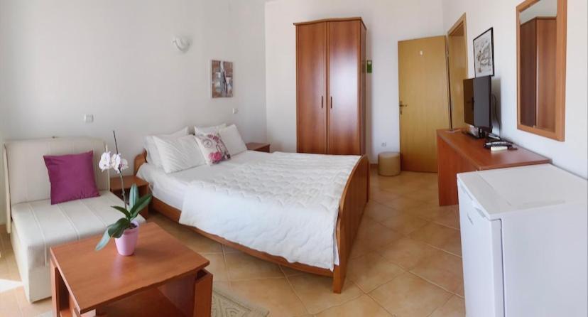 Apartments Hollaj Ulcinj Ngoại thất bức ảnh