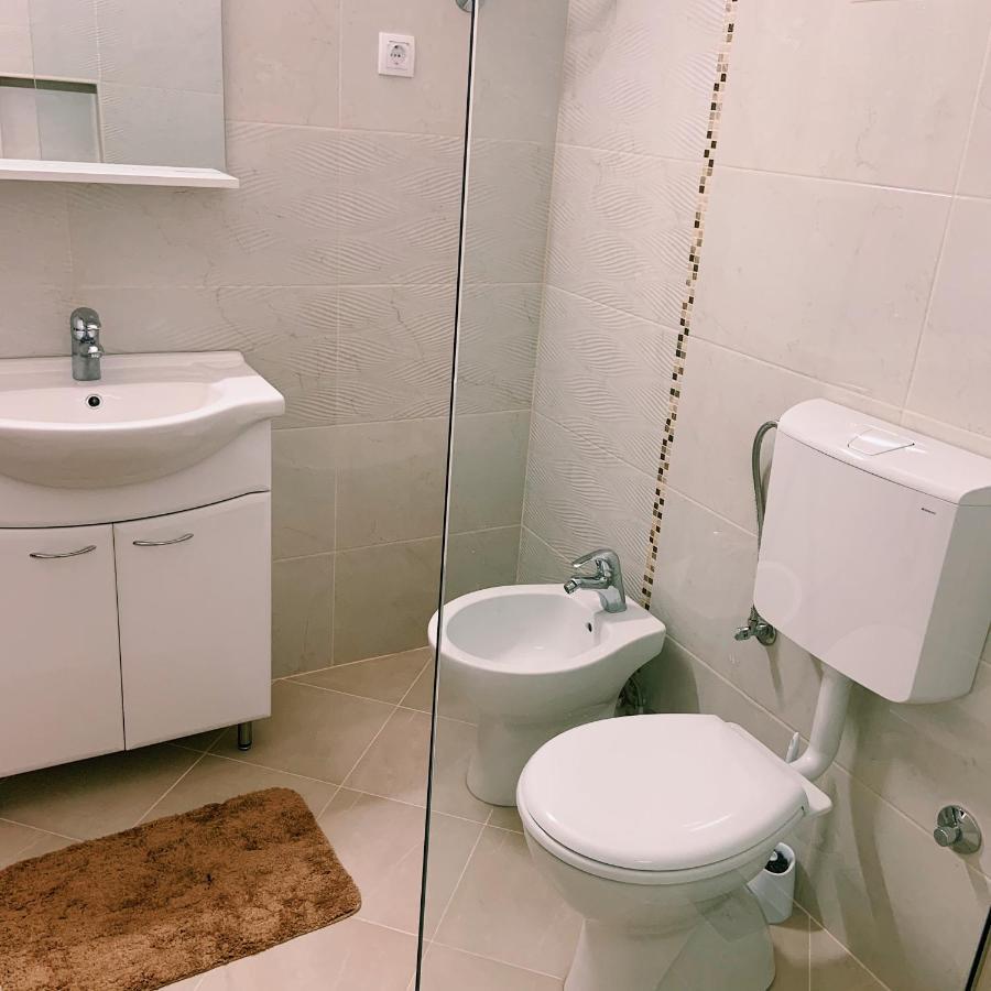 Apartments Hollaj Ulcinj Ngoại thất bức ảnh