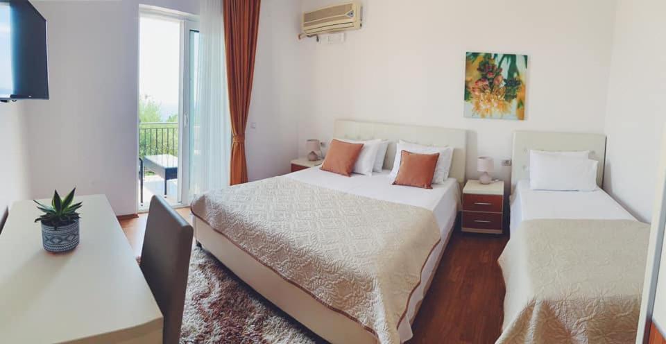 Apartments Hollaj Ulcinj Ngoại thất bức ảnh