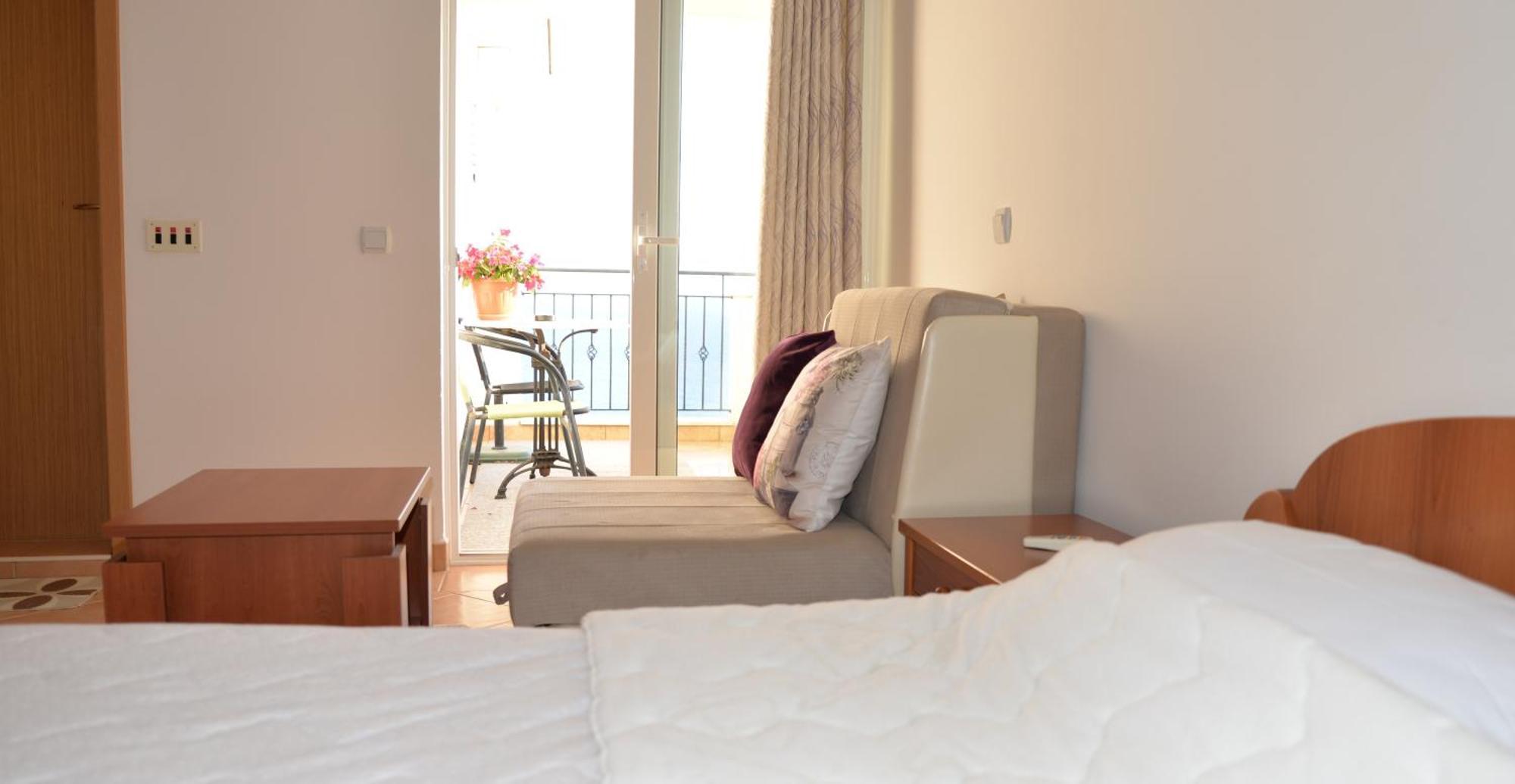 Apartments Hollaj Ulcinj Ngoại thất bức ảnh