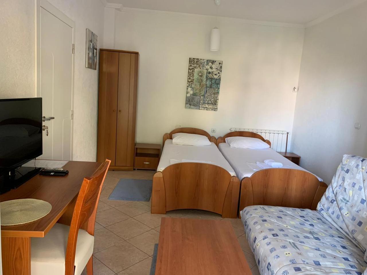 Apartments Hollaj Ulcinj Ngoại thất bức ảnh